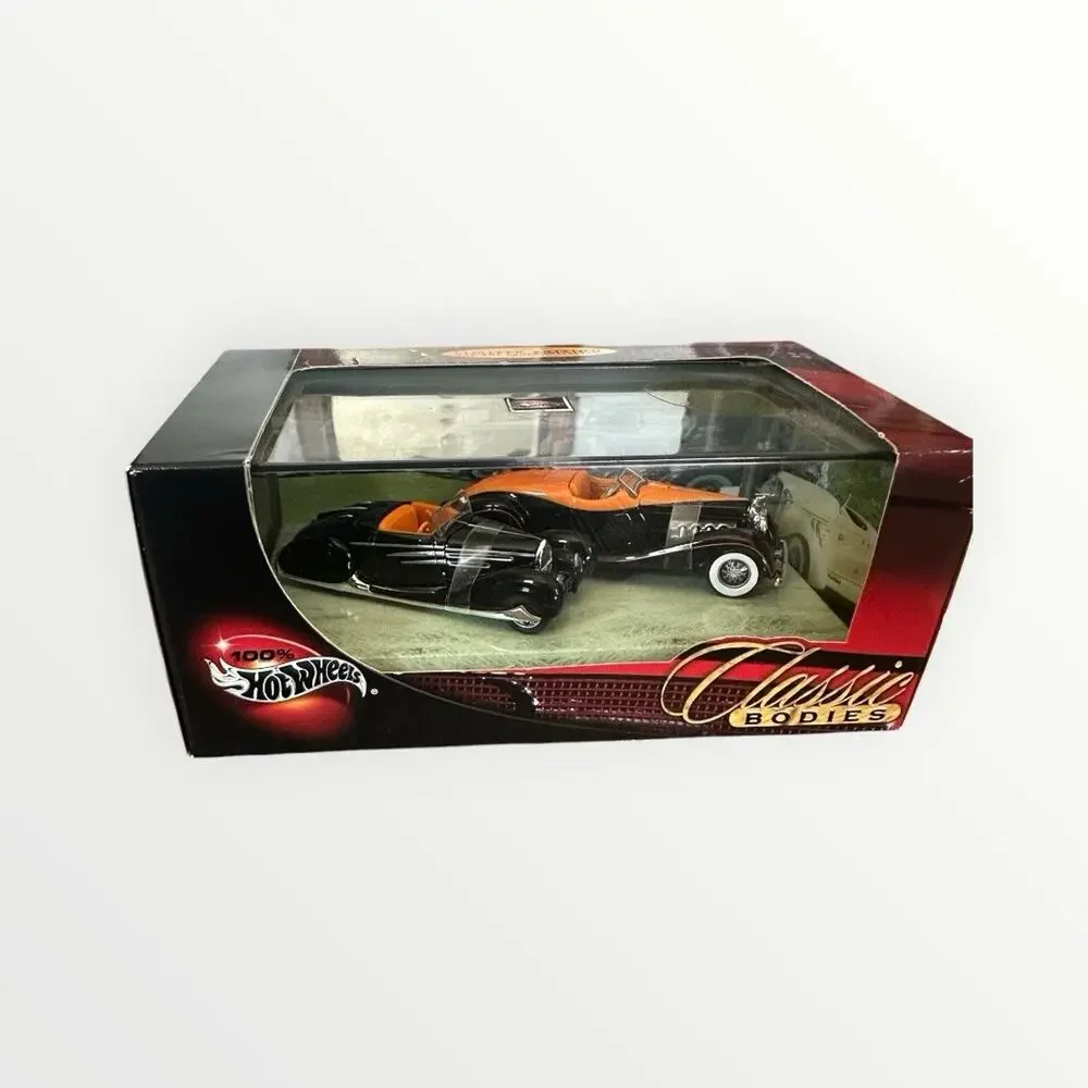 Hot Wheels Classic Bodies 1932 Duesenberg & 57C Bugatti Vehicle Set